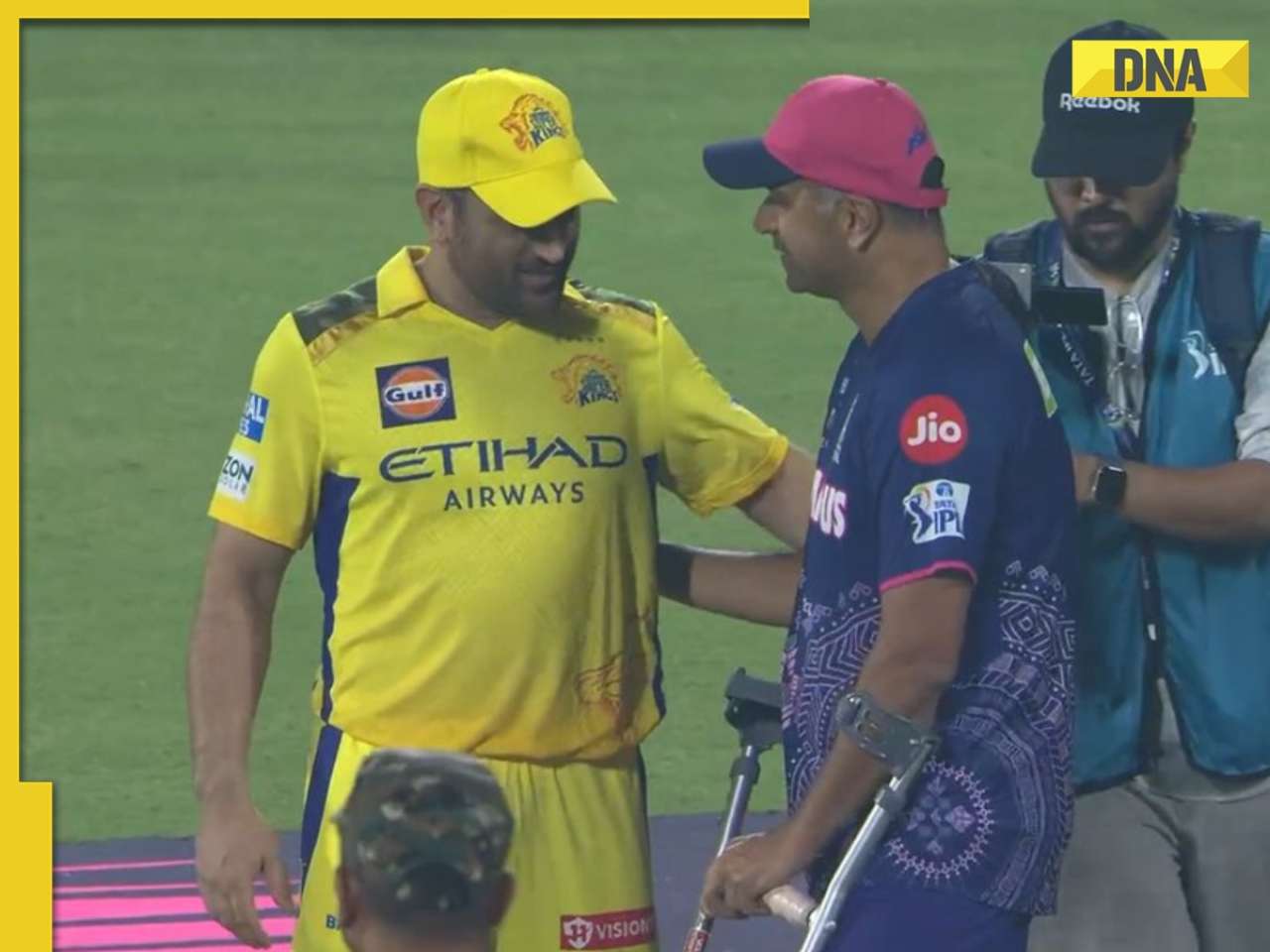 IPL 2025: MS Dhoni meets Rahul Dravid as RR headcoach enters field on crutches, viral moment wins hearts, watch