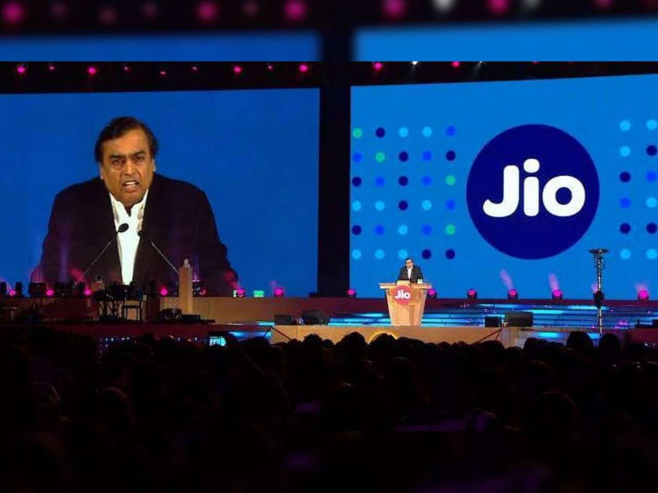 Mukesh Ambani's superhit Reliance Jio offer: Users to get unlimited benefits at just Rs...